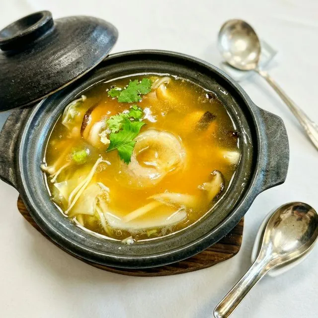 上湯魚翅盅